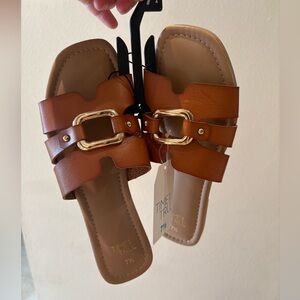 Time and Tru Women's embellished slide. Size 7.5. Color: cognac.